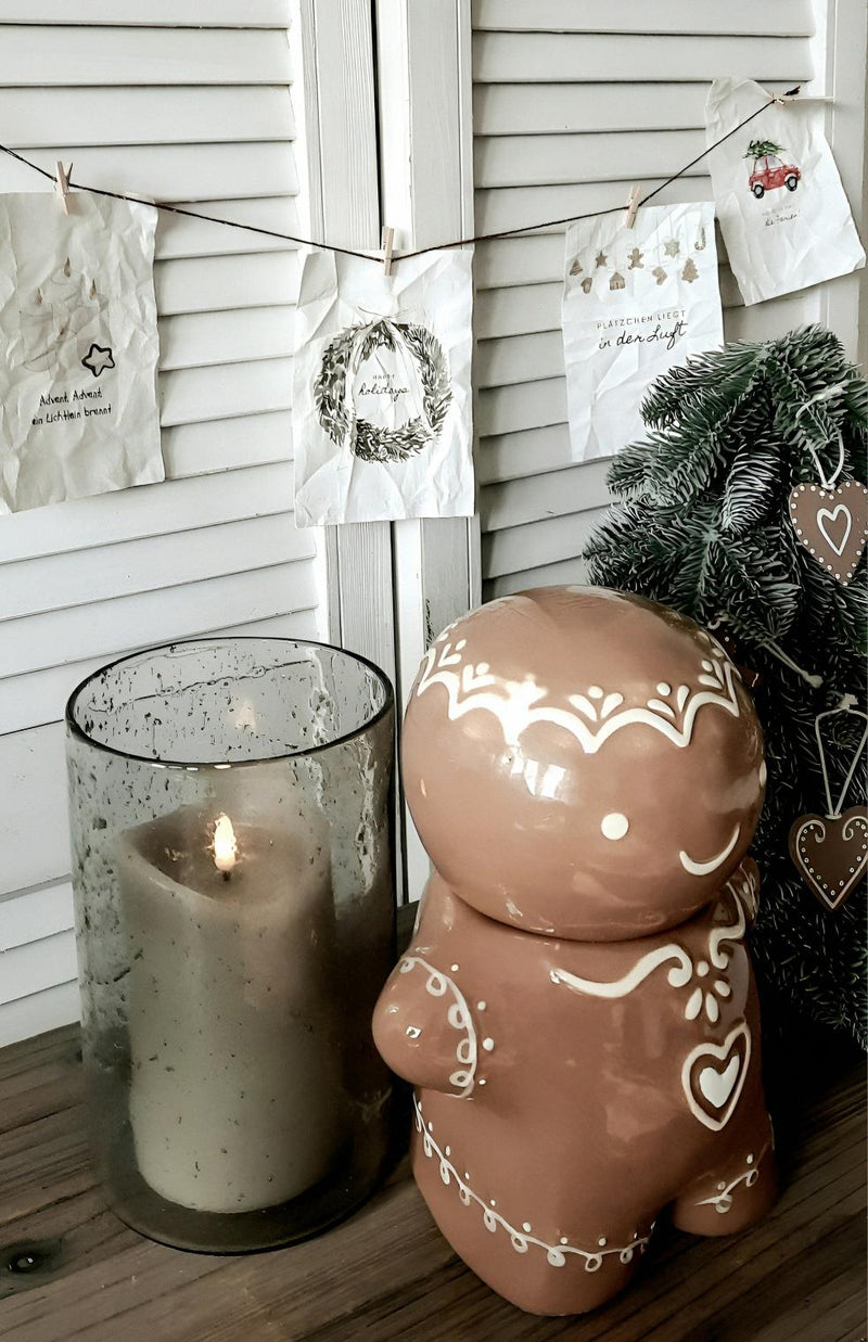 Happy holidays wreath