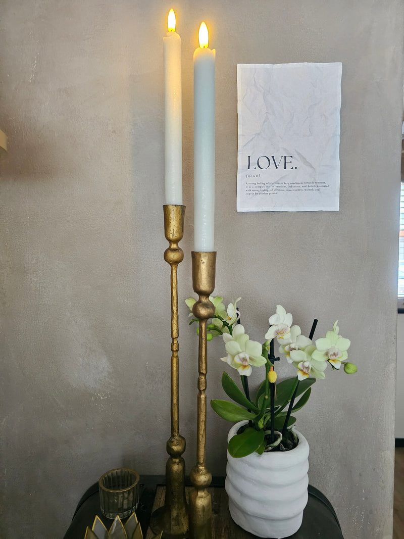 Love aan de muur