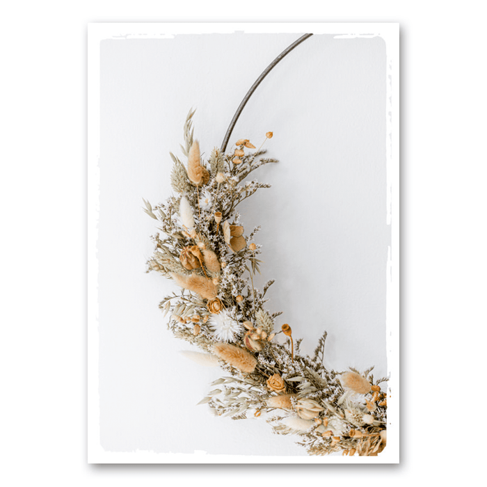 Dried flower wreath with steel