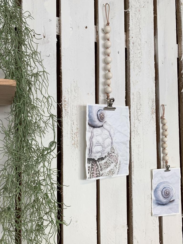 Mo-Ca Dutch old canvas Wooden beads clips hanger